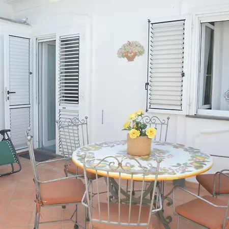 Sei A Apartment *